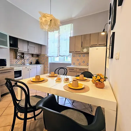 Reful Apartment